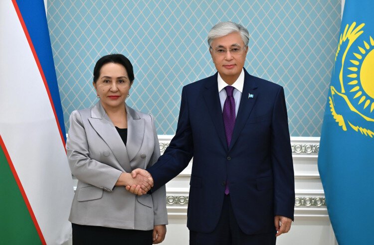 Kazakistan Cumhurbaşkanı, Özbekistan Senatosu Başkanı'na 2. Derece Dostluk Nişanı verdi