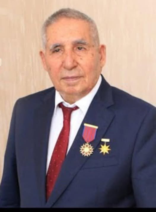 Profesör Doğum Gününü Kutluyor...